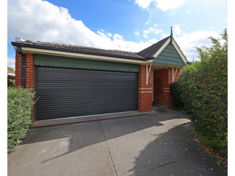 1/22 Fonteyn Drive, Wantirna South VIC 3152