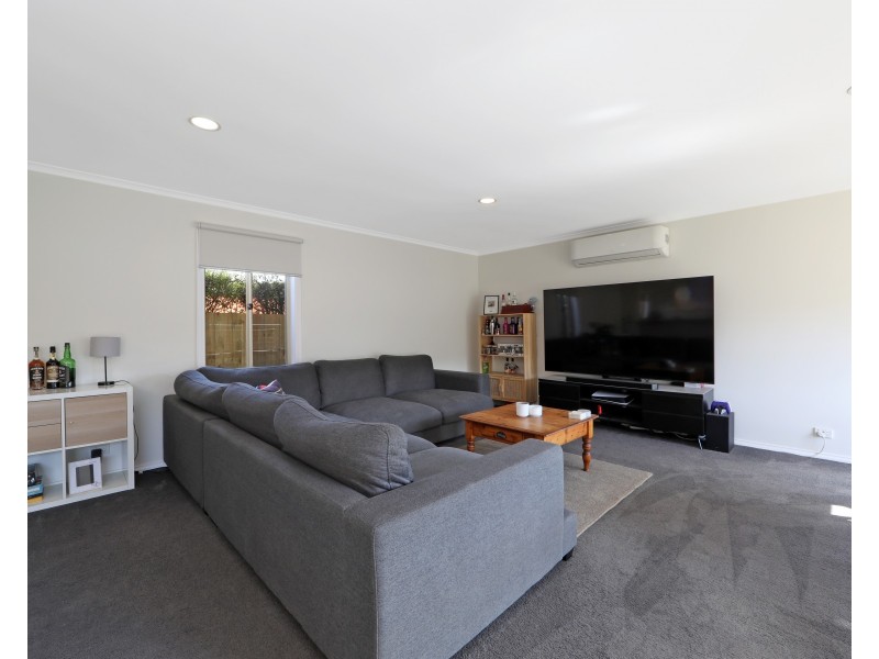 1/22 Fonteyn Drive, Wantirna South VIC 3152