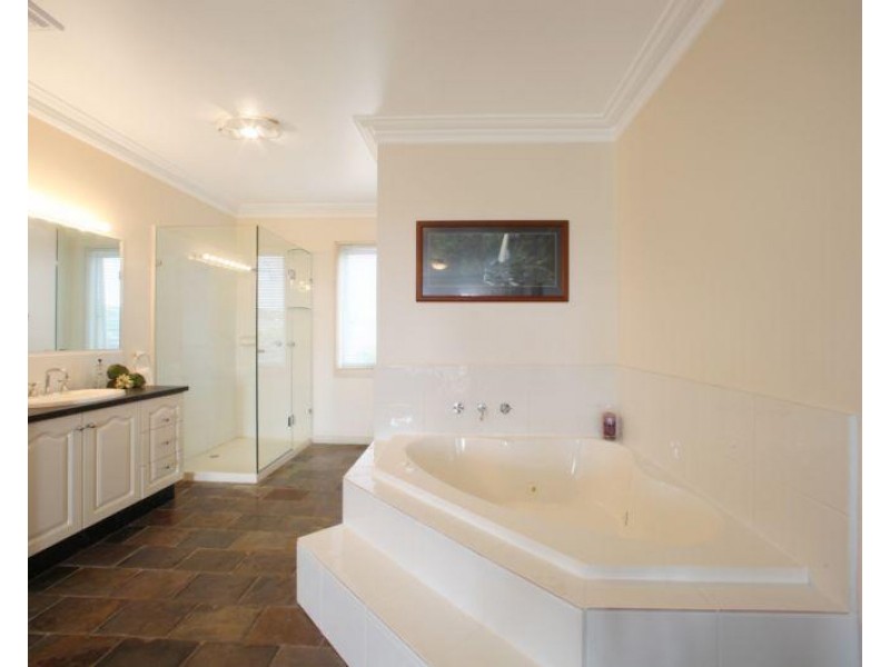 4 Filmer Court, Rowville VIC 3178