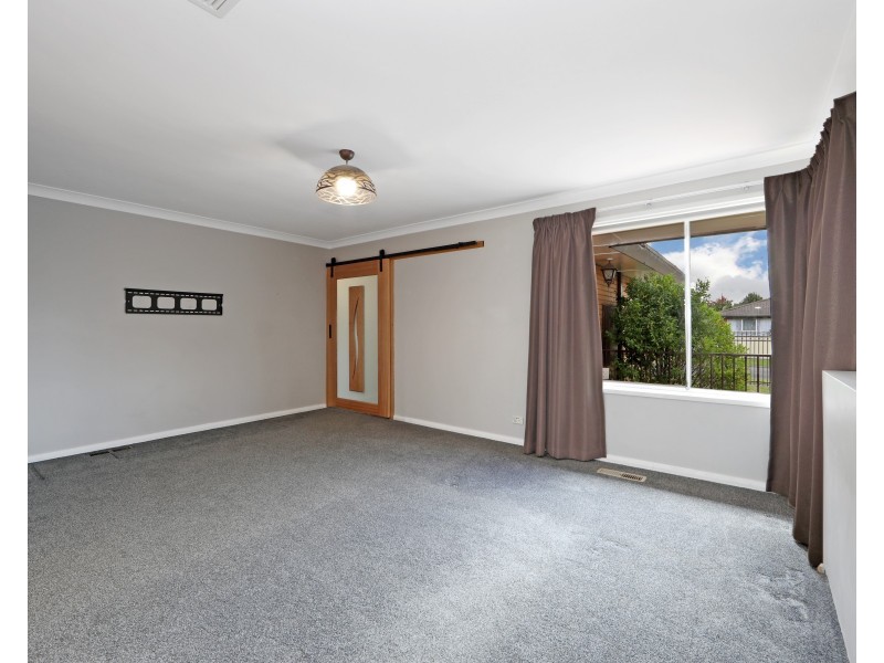 18 Waratah Drive, Dandenong North VIC 3175