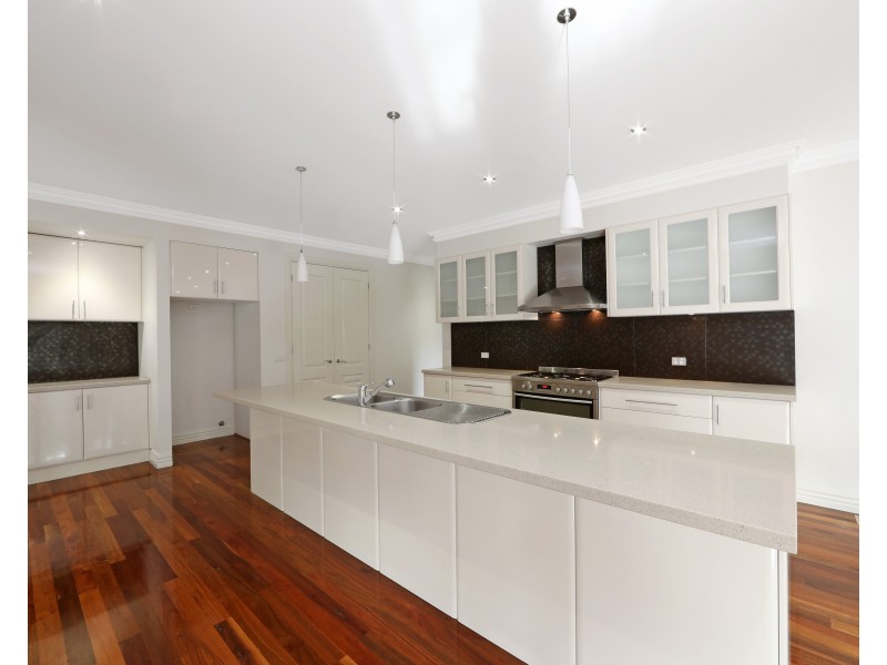 2 Clayden Rise, Lysterfield VIC 3156