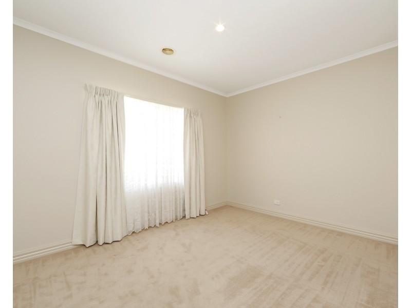 13 Major Crescent, Lysterfield VIC 3156