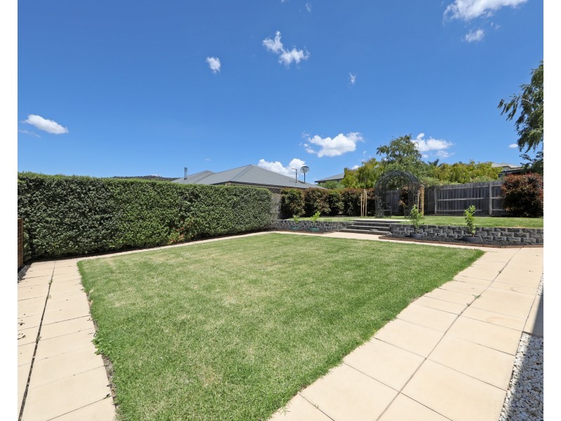 13 Major Crescent, Lysterfield VIC 3156