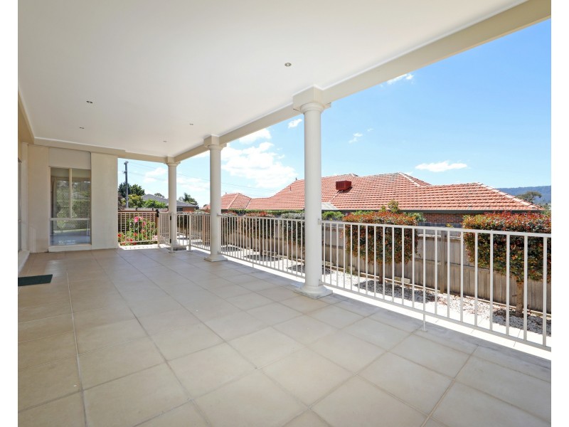 13 Major Crescent, Lysterfield VIC 3156