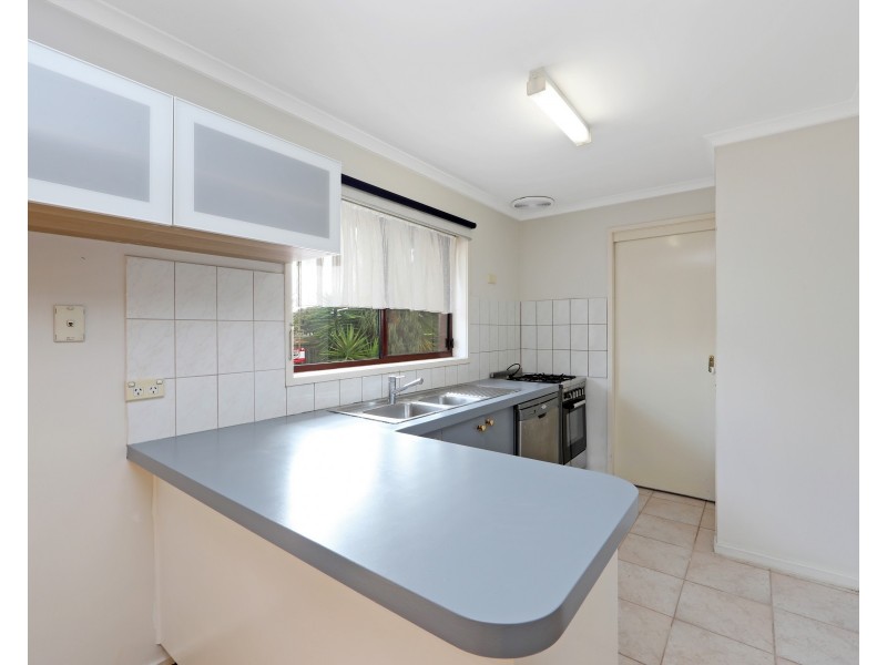 1 Adrian Place, Rowville VIC 3178