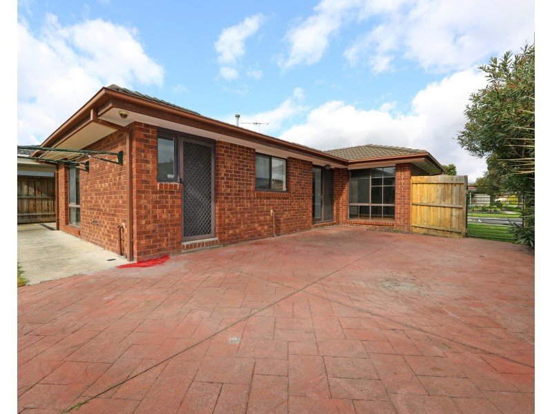 1 Adrian Place, Rowville VIC 3178