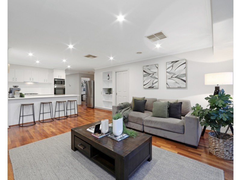 9 Golding Avenue, Rowville VIC 3178