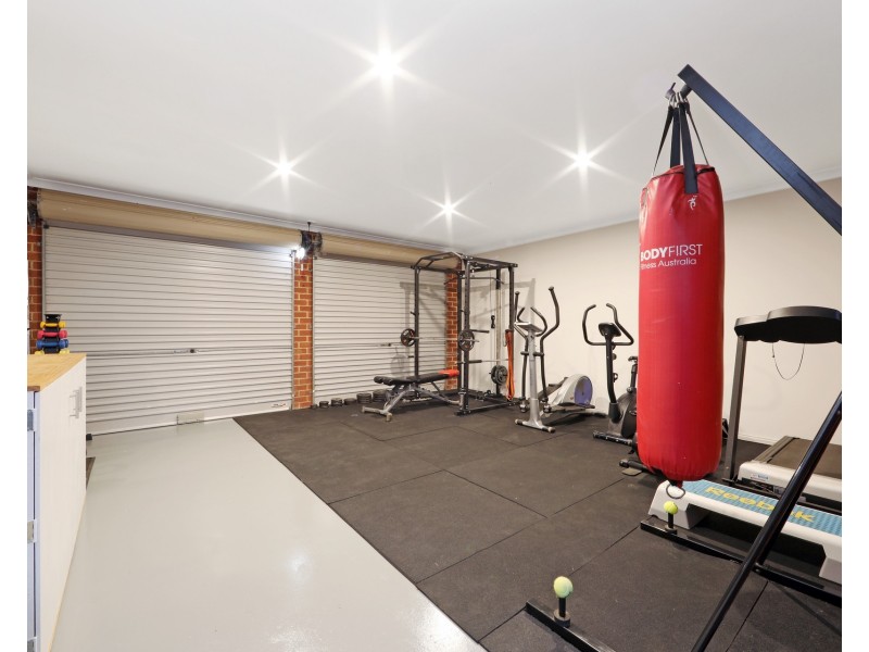 9 Golding Avenue, Rowville VIC 3178