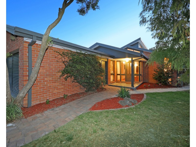 18 Tali Karng Close, Rowville VIC 3178