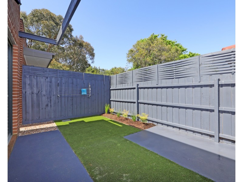 6 Wildflower Place, Kilsyth VIC 3137