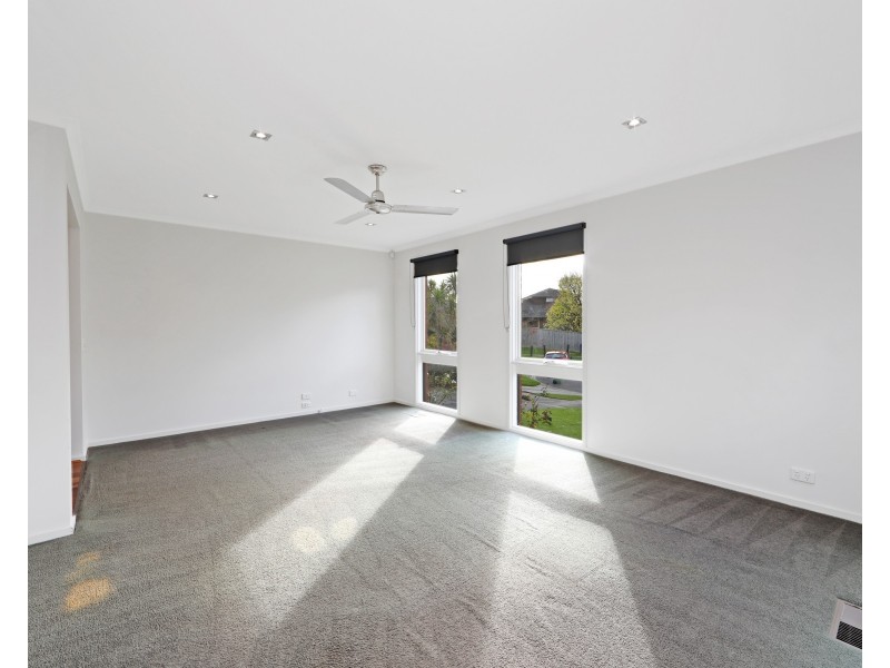 9 Snowgum Close, Rowville VIC 3178