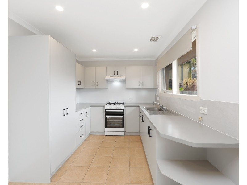 1/16 Stamford  Crescent, Rowville VIC 3178