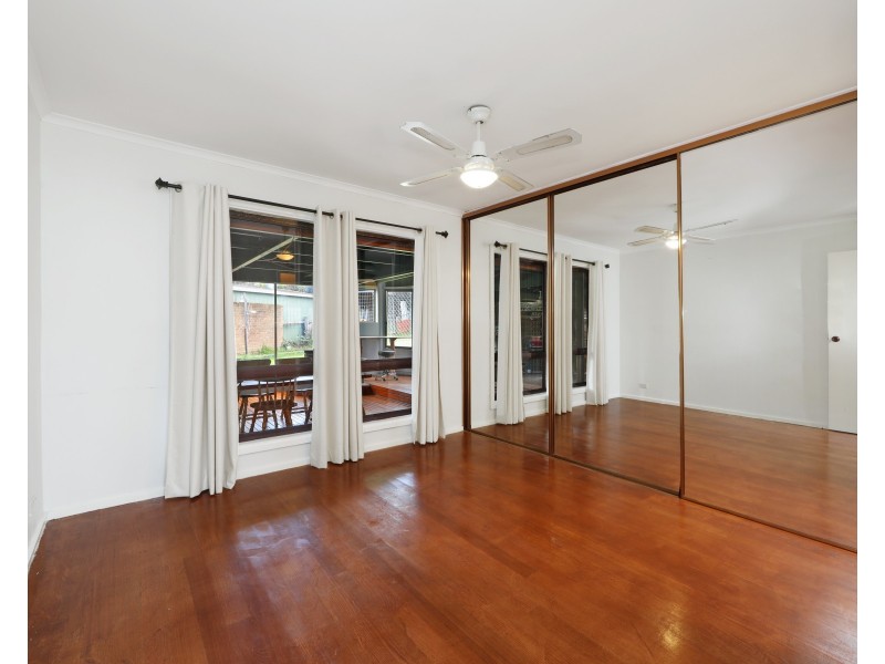 18 Bareena  Avenue, Rowville VIC 3178