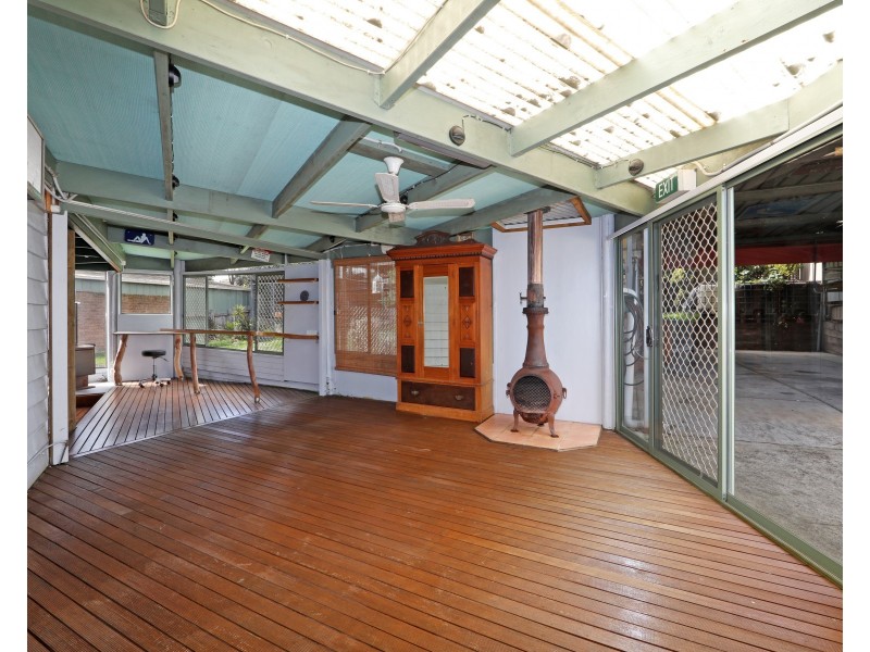 18 Bareena  Avenue, Rowville VIC 3178