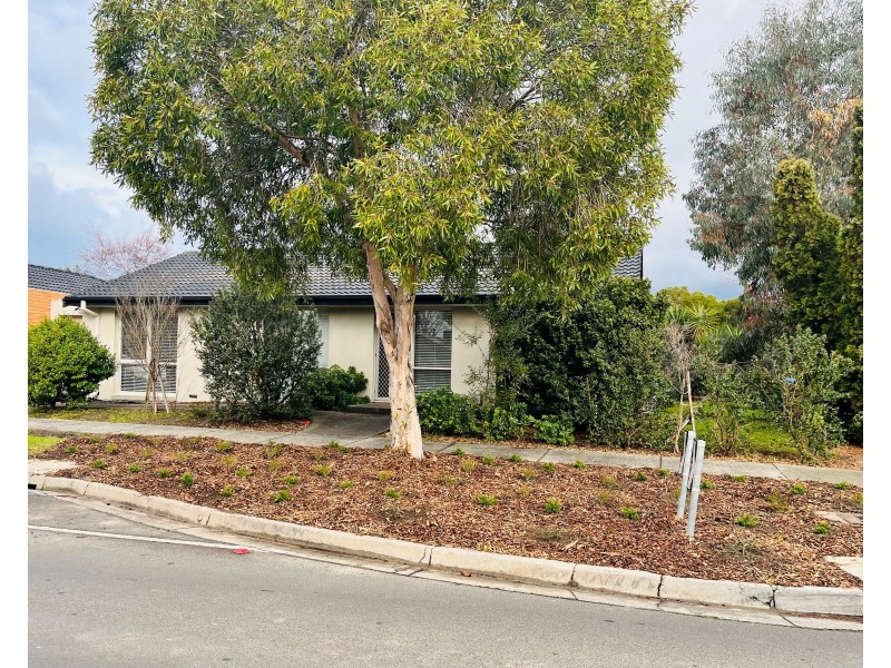 1 Spruce Drive, Rowville VIC 3178