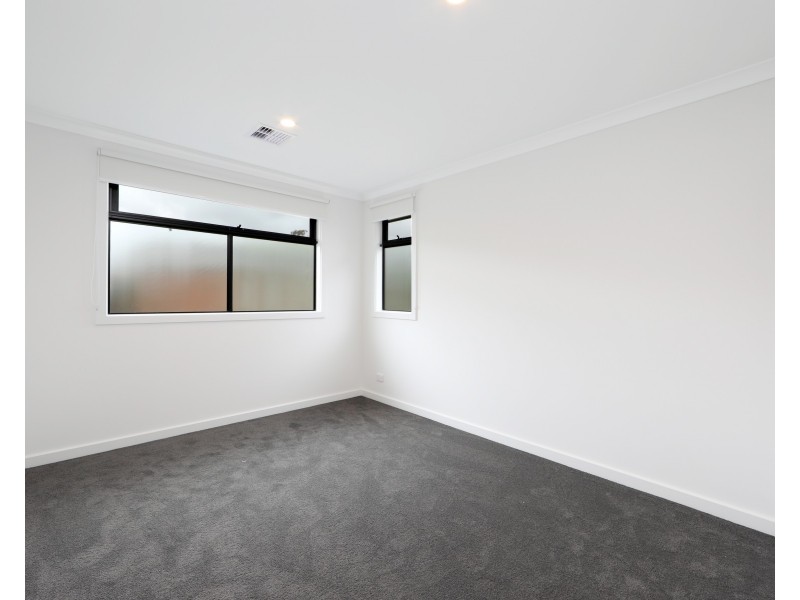 15A White  Road, Wantirna South VIC 3152