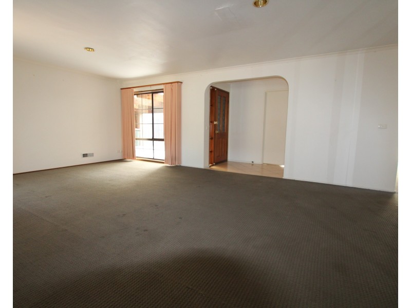 61 Balladonia Road, Rowville VIC 3178