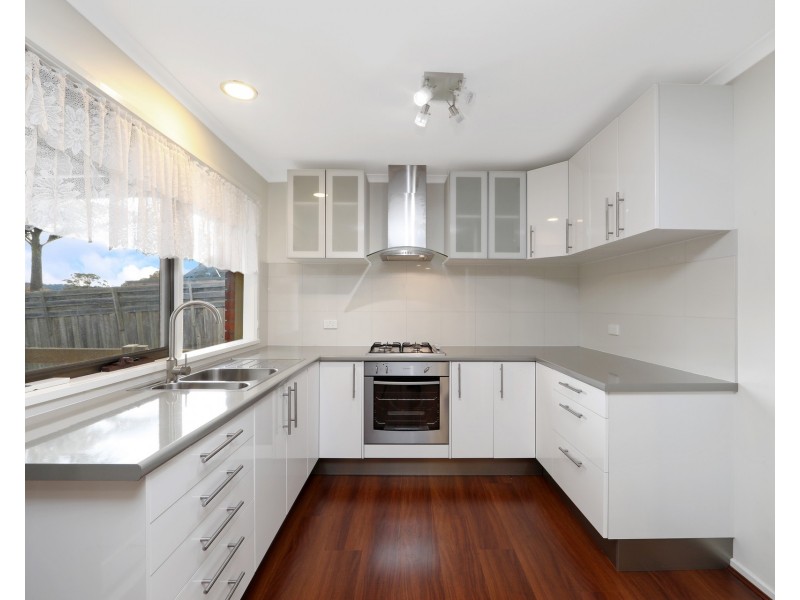 15 Nash Court, Endeavour Hills VIC 3802