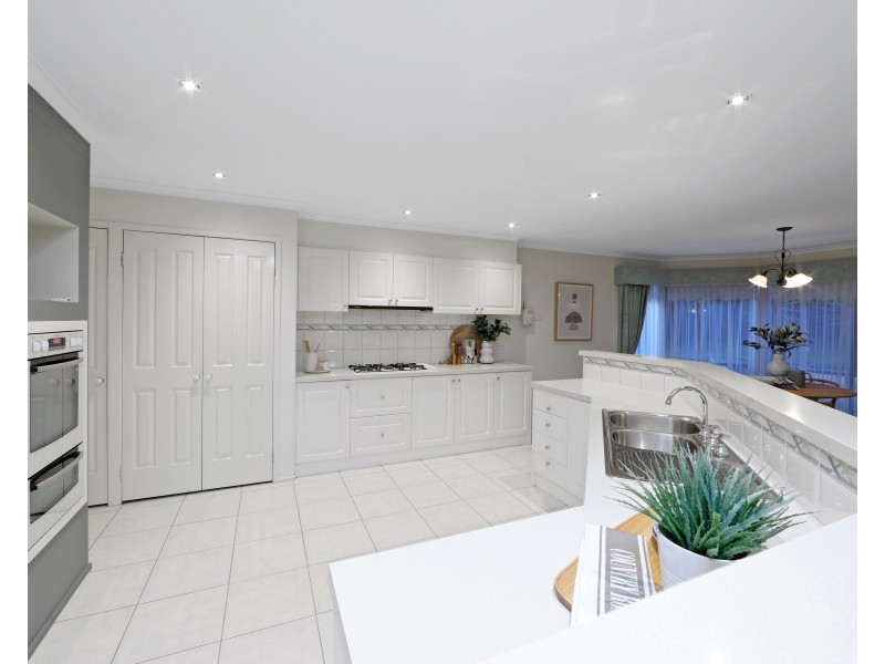 3 Silverdale Close, Rowville VIC 3178