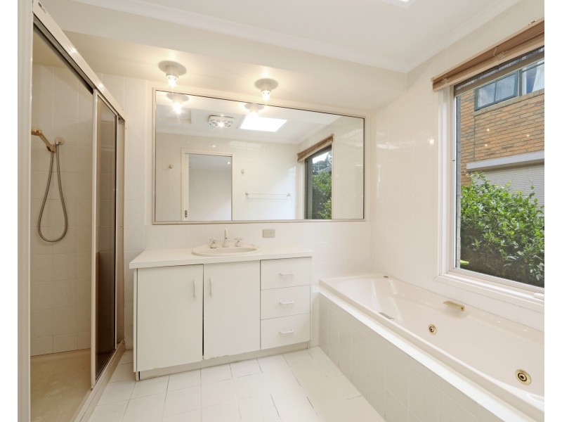 121 Liberty Avenue, Rowville VIC 3178