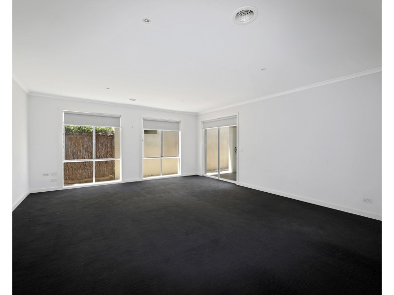 47 Sovereign Manors Crescent, Rowville VIC 3178