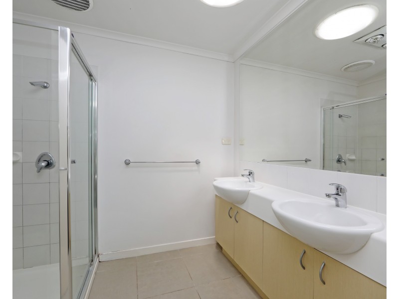 47 Sovereign Manors Crescent, Rowville VIC 3178