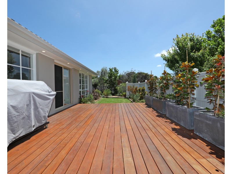 14 Eyre Close, Rowville VIC 3178