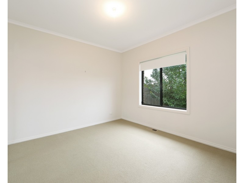 2/8 Denver  Crescent, Rowville VIC 3178