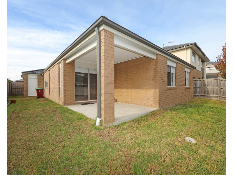 10 Elysian Place, Cranbourne West VIC 3977
