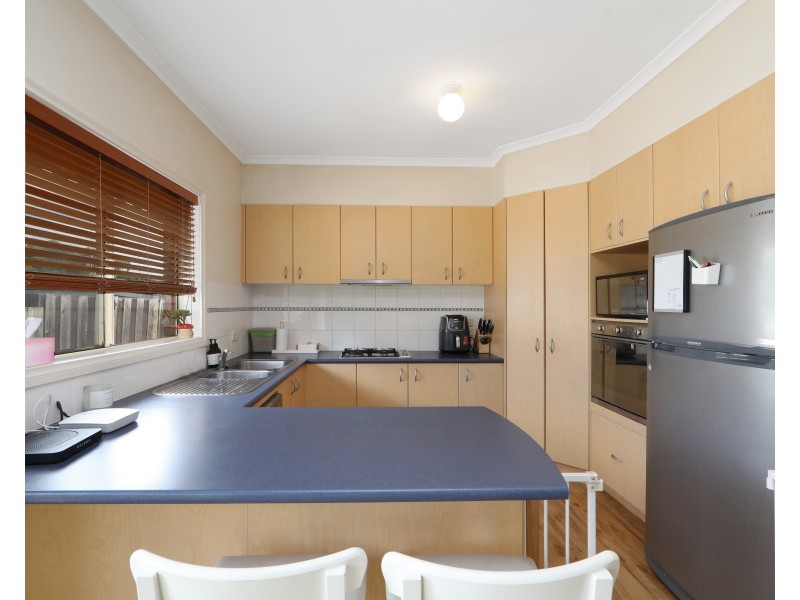 23 St Laurent Rise, Knoxfield VIC 3180