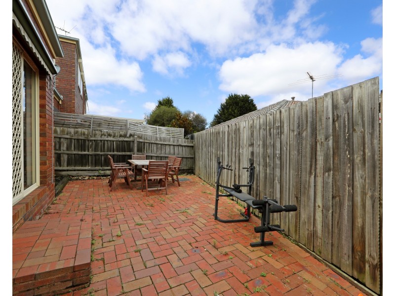 23 St Laurent Rise, Knoxfield VIC 3180