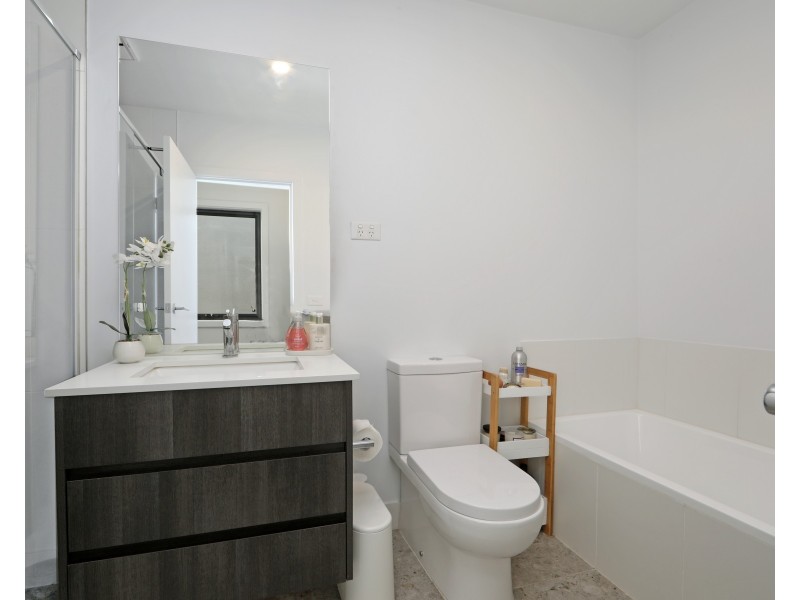 3 Gahnia Walk, Rowville VIC 3178