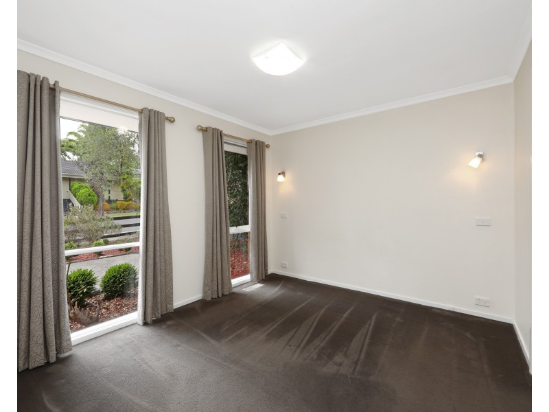 3 Metcalf Crescent, Rowville VIC 3178