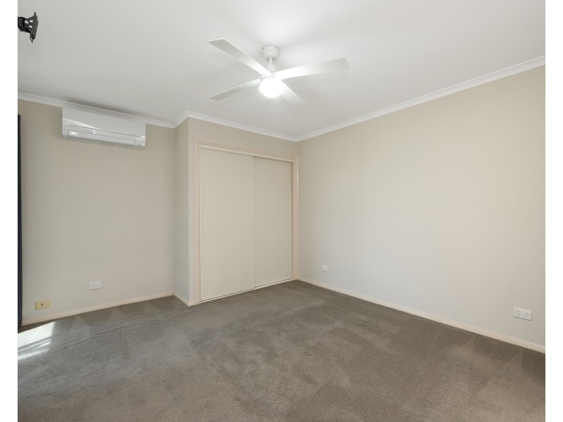 2/121 Murrindal  Drive, Rowville VIC 3178