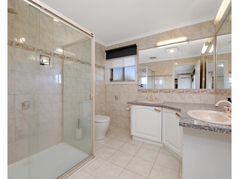 11 Ashbrook Close, Rowville VIC 3178