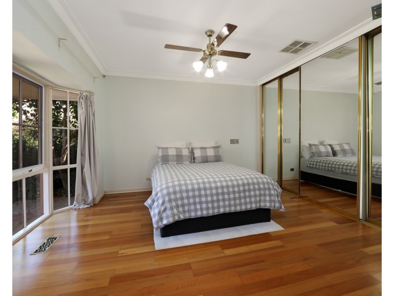 9 Timbertop Drive, Rowville VIC 3178