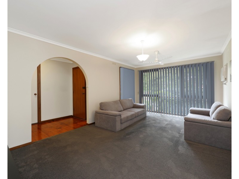 17 Kedleston Way, Rowville VIC 3178