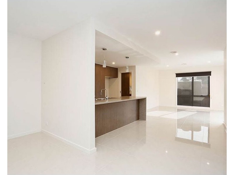 1 Prior Court, Rowville VIC 3178