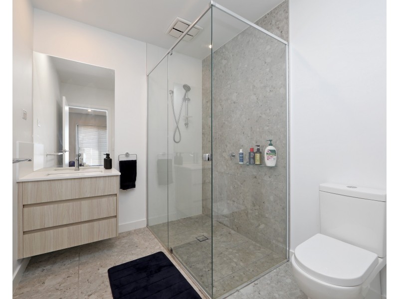 33 Barak Way, Rowville VIC 3178