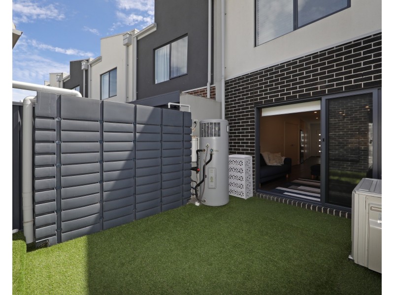 33 Barak Way, Rowville VIC 3178