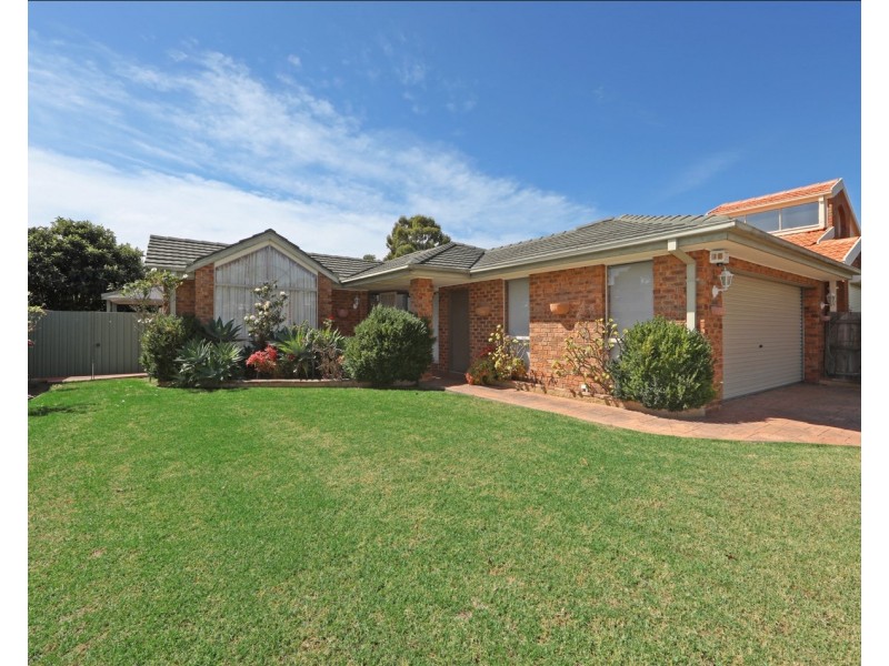 61 Clauscen Drive, Rowville VIC 3178