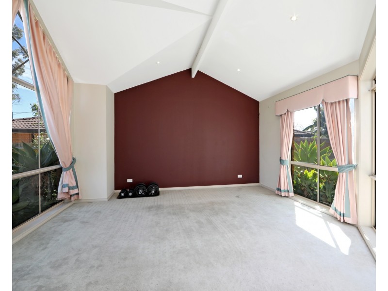 61 Clauscen Drive, Rowville VIC 3178