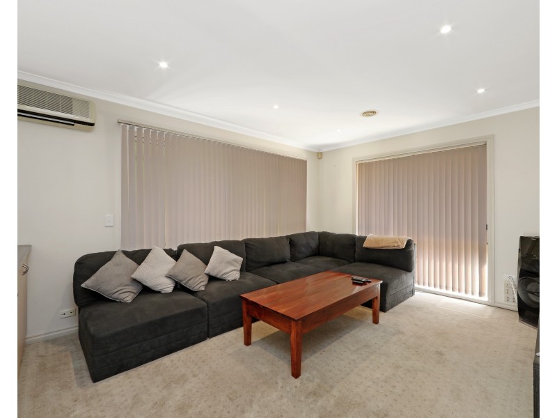 61 Clauscen Drive, Rowville VIC 3178