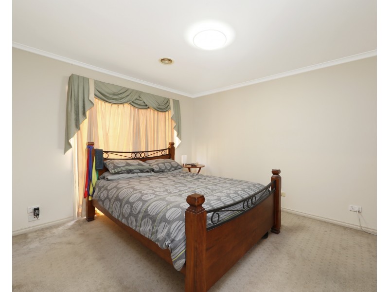 61 Clauscen Drive, Rowville VIC 3178