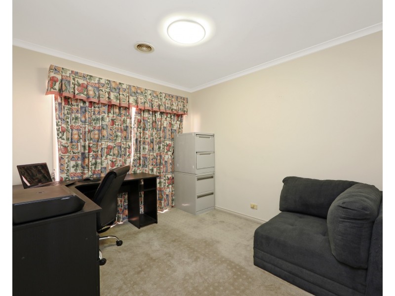 61 Clauscen Drive, Rowville VIC 3178