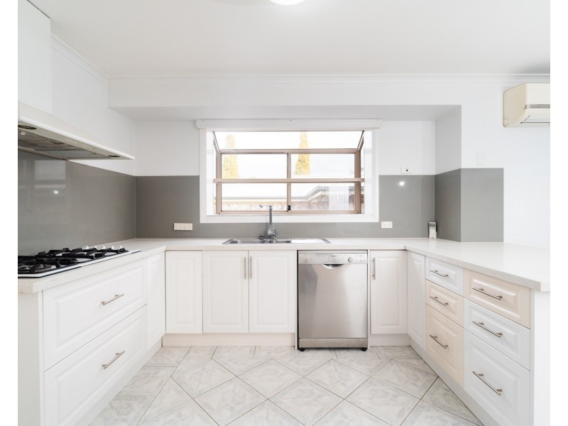 17 Colorado Crescent, Rowville VIC 3178
