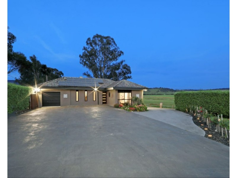 403 Lysterfield Road, Lysterfield VIC 3156