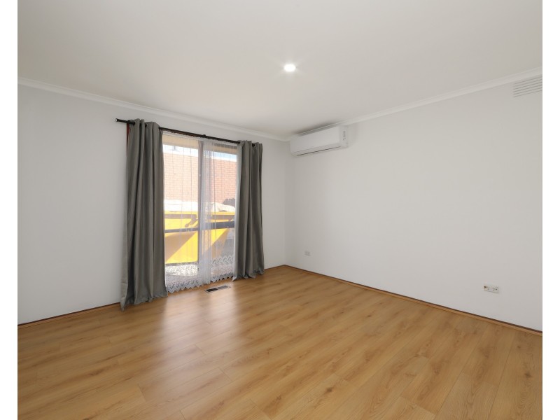 11 Valleyview Drive, Rowville VIC 3178