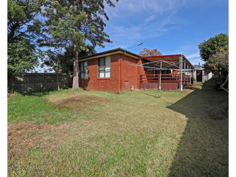 11 Valleyview Drive, Rowville VIC 3178