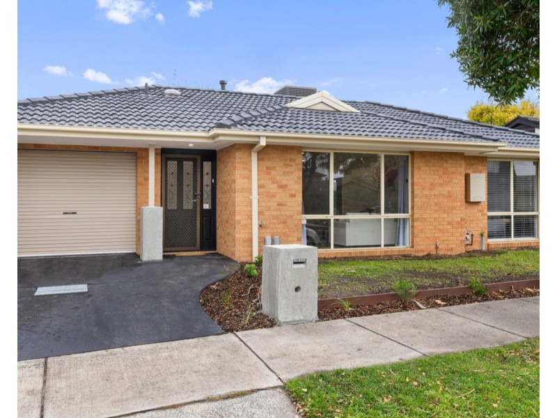 216 Dandelion Drive, Rowville VIC 3178